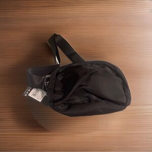 Sleek Black Crossbody Bag